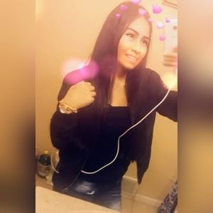 Meet your Posher, Ana